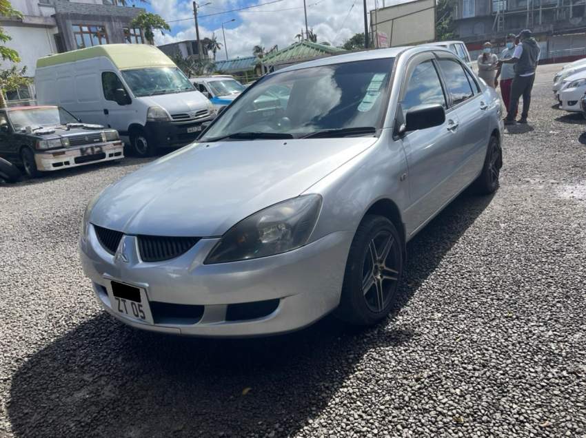 Mitsubishi Lancer Year 05  - 1 - Family Cars  on Aster Vender