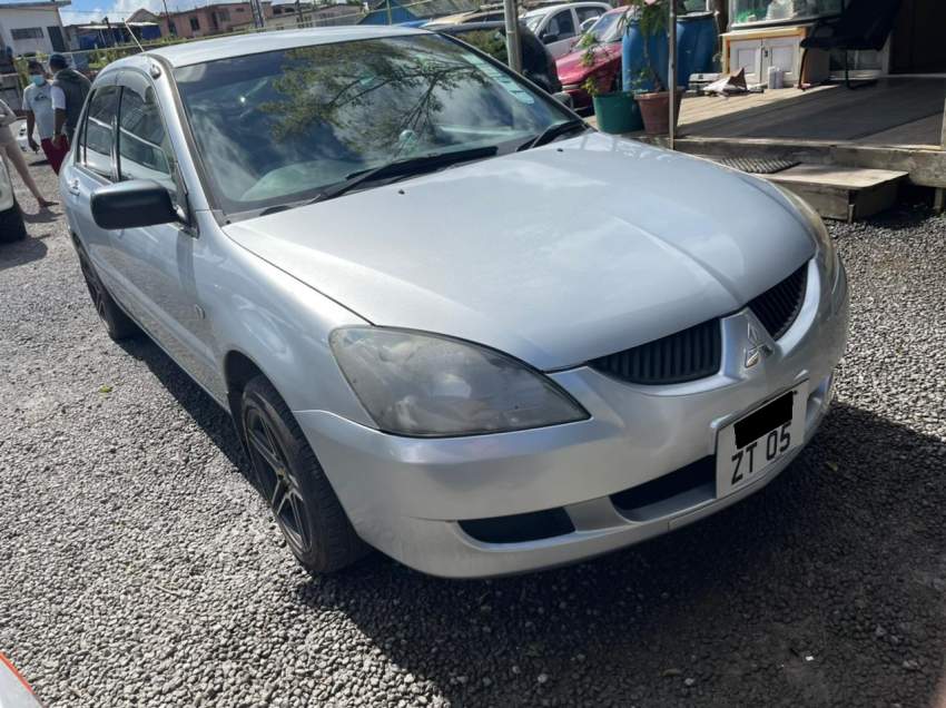 Mitsubishi Lancer Year 05  - 3 - Family Cars  on Aster Vender