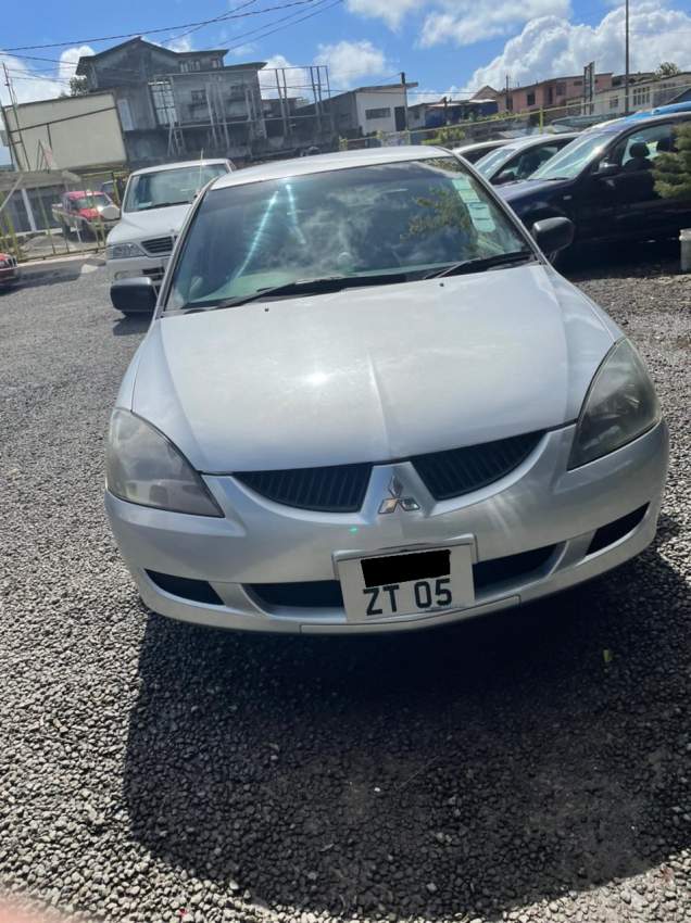 Mitsubishi Lancer Year 05  - 4 - Family Cars  on Aster Vender