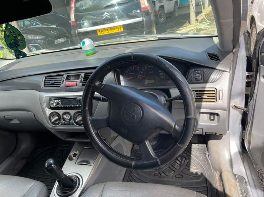 Mitsubishi Lancer Year 05  - 5 - Family Cars  on Aster Vender