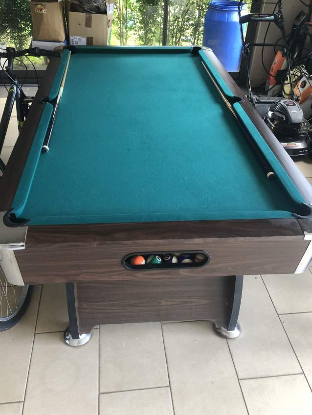 Billard table - 1 - Billiards  on Aster Vender