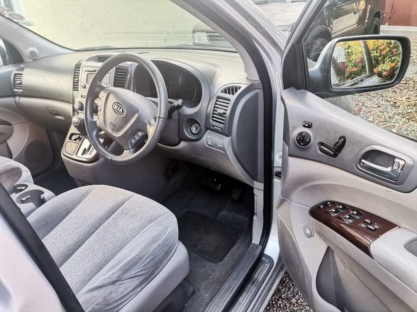 Kia carnival 2009 - 4 - Family Cars  on Aster Vender