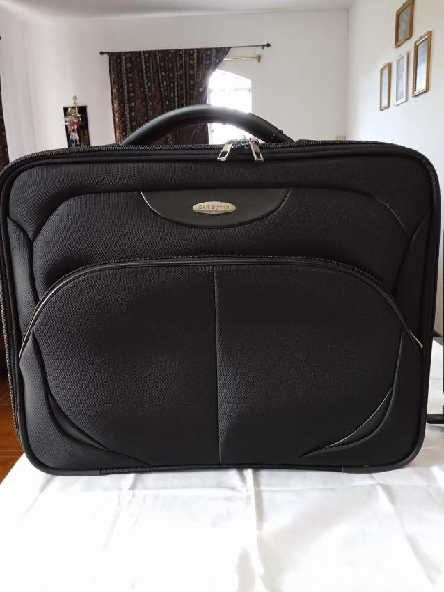 SAMSONITE  - PRESTIGIOUS MEN'S OFFICE CASE - 0 - Others  on Aster Vender