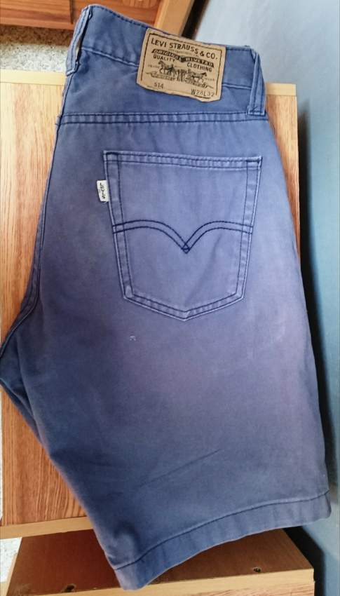 SHORTS - LEVI'S - SIZE S - 2 - Shorts (Men)  on Aster Vender