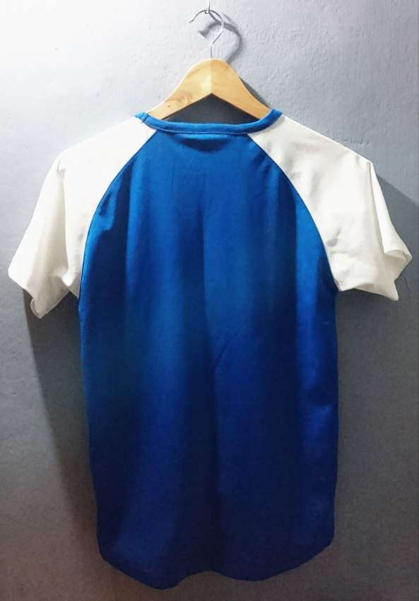 T-SHIRT - SIZE S - 1 - T shirts (Men)  on Aster Vender