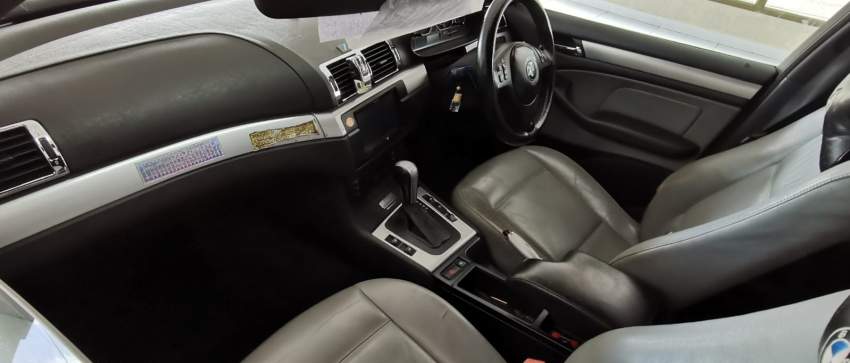 BMW 318 I - 3 - Family Cars  on Aster Vender