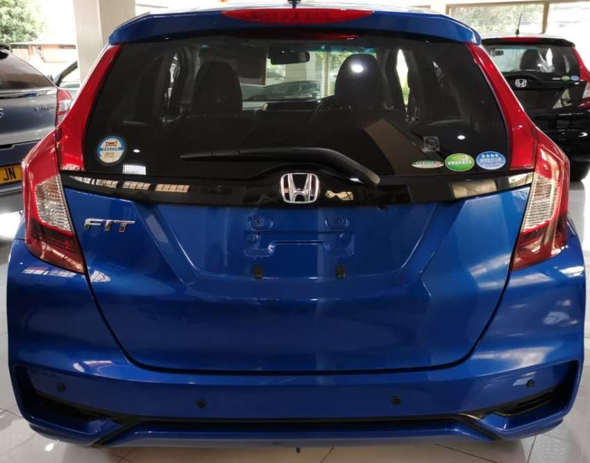 HONDA FIT  YR JUNE 2018 - 1 - Family Cars  on Aster Vender