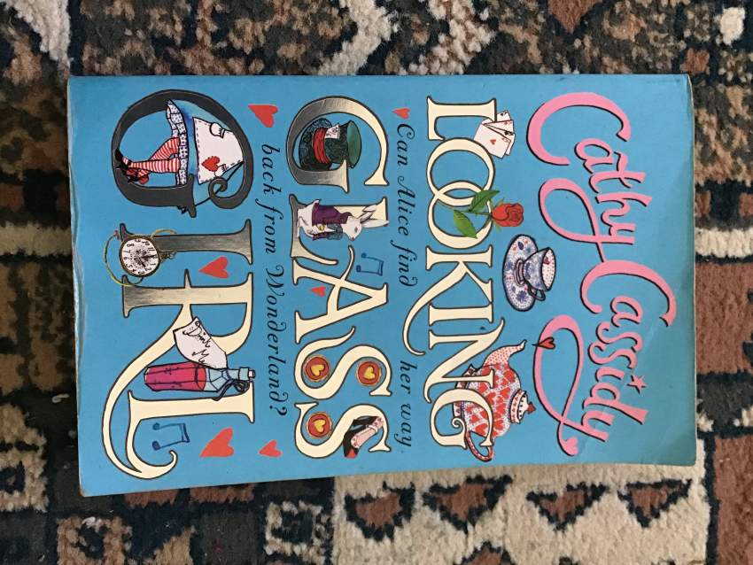 Looking glass girl  - 0 - Fictional books  on Aster Vender