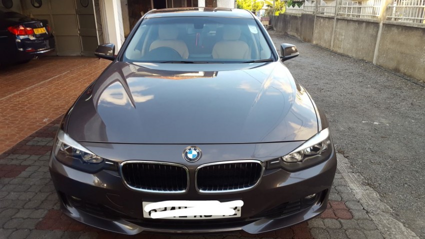 BMW 320I - 0 - Luxury Cars  on Aster Vender