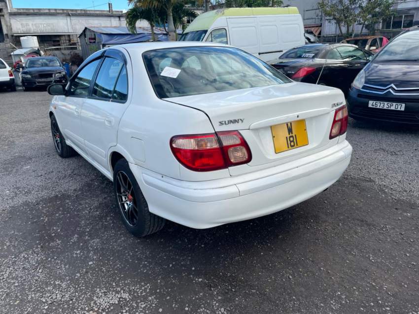 Nissan Sunny N16 Year 00  - 5 - Family Cars  on Aster Vender