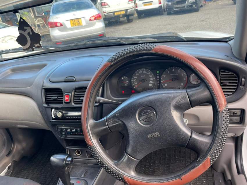 Nissan Sunny N16 Year 00  - 4 - Family Cars  on Aster Vender