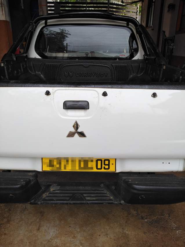 Mitsubishi L200 Sportero 4x4 - 2 - Pickup trucks (4x4 & 4x2)  on Aster Vender
