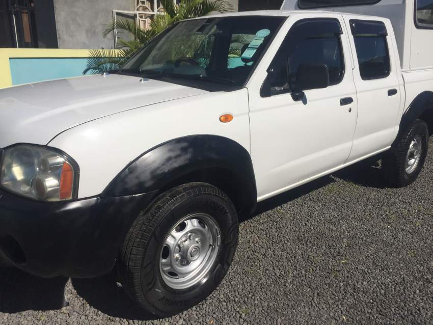 Nissan 4x4 - 2 - Pickup trucks (4x4 & 4x2)  on Aster Vender