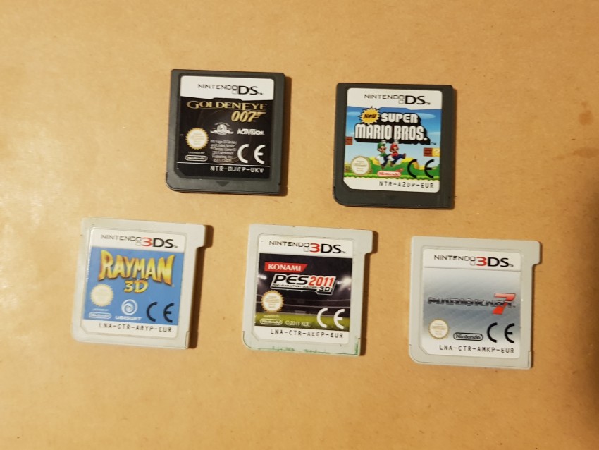 Nintendo 3ds with charger + changing dock,3 gift cards + free handbag - 0 - PS4, PC, Xbox, PSP Games  on Aster Vender