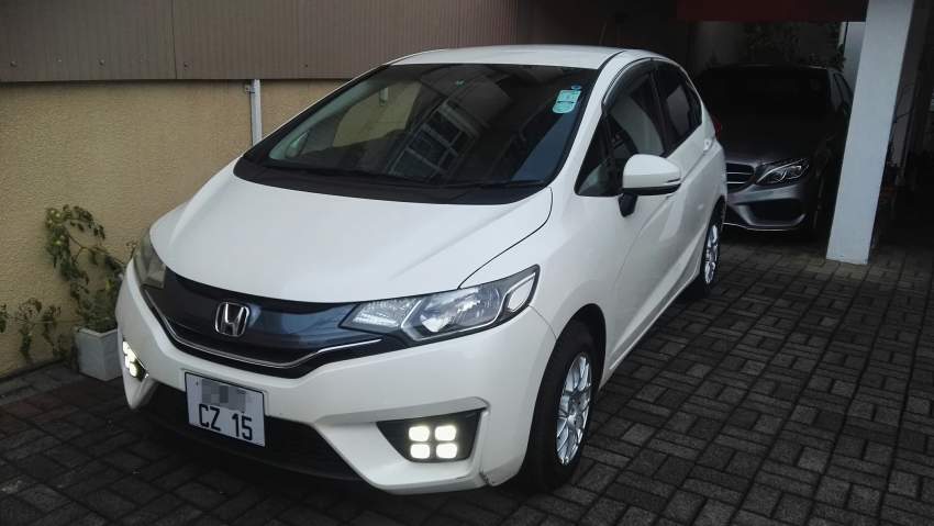 Car for sale - 0 - Compact cars  on Aster Vender