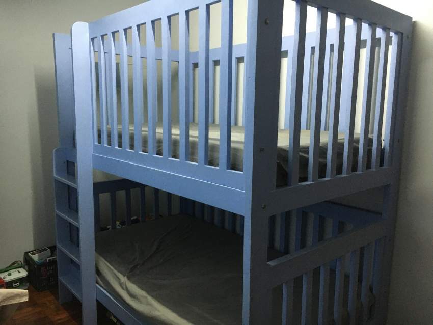 Armoire, lit superposé et commode  - 3 - Armoires & Dressers  on Aster Vender