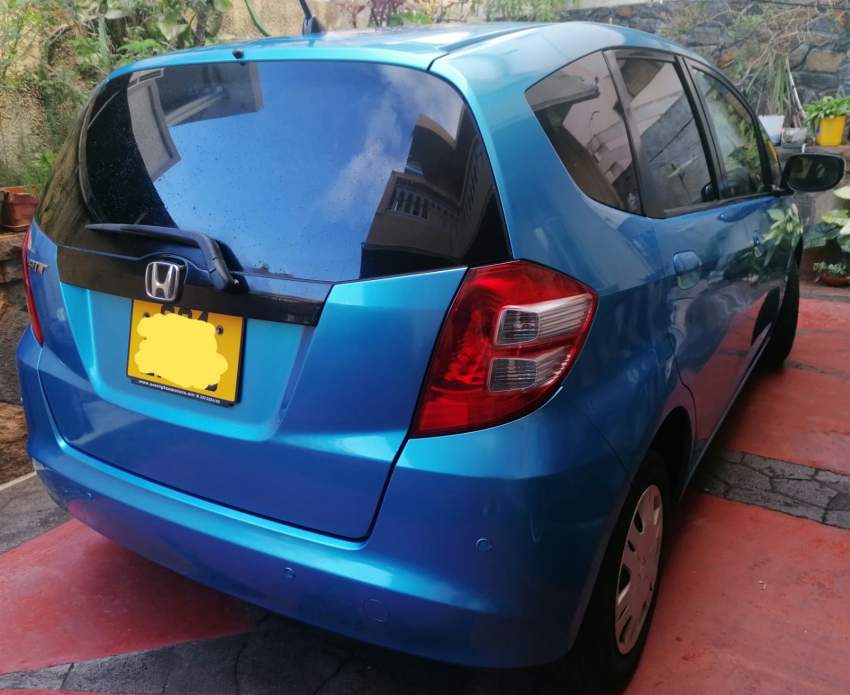 Honda fit - 2 - Compact cars  on Aster Vender