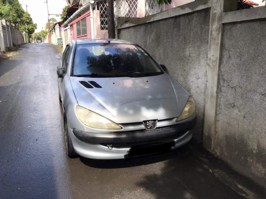 Peugeot 206 - 2 - Family Cars  on Aster Vender