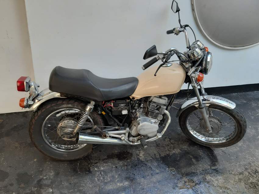 Honda CM 125 - 0 - Cruisers & Choppers  on Aster Vender
