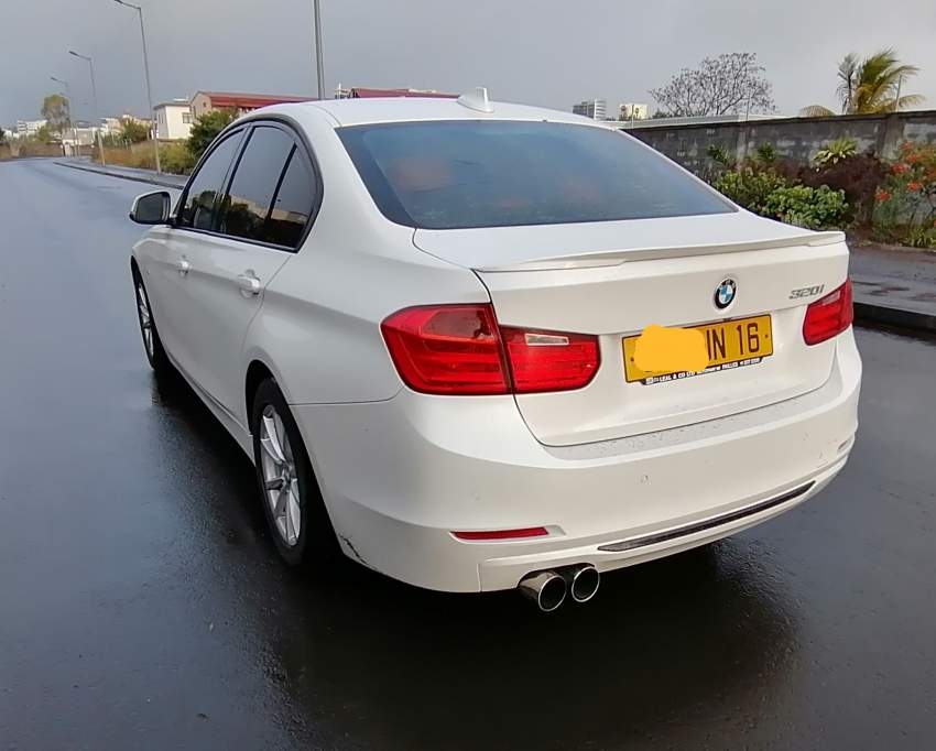 Quick Sale! BMW 3series 2016 54,000kms Rs 898,000. Tel. 5915-2380  - 1 - Luxury Cars  on Aster Vender