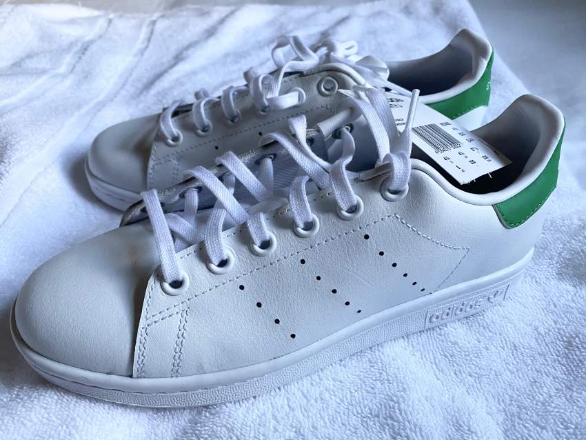 Original Adidas Stan Smith size 38 - 2 - Others  on Aster Vender