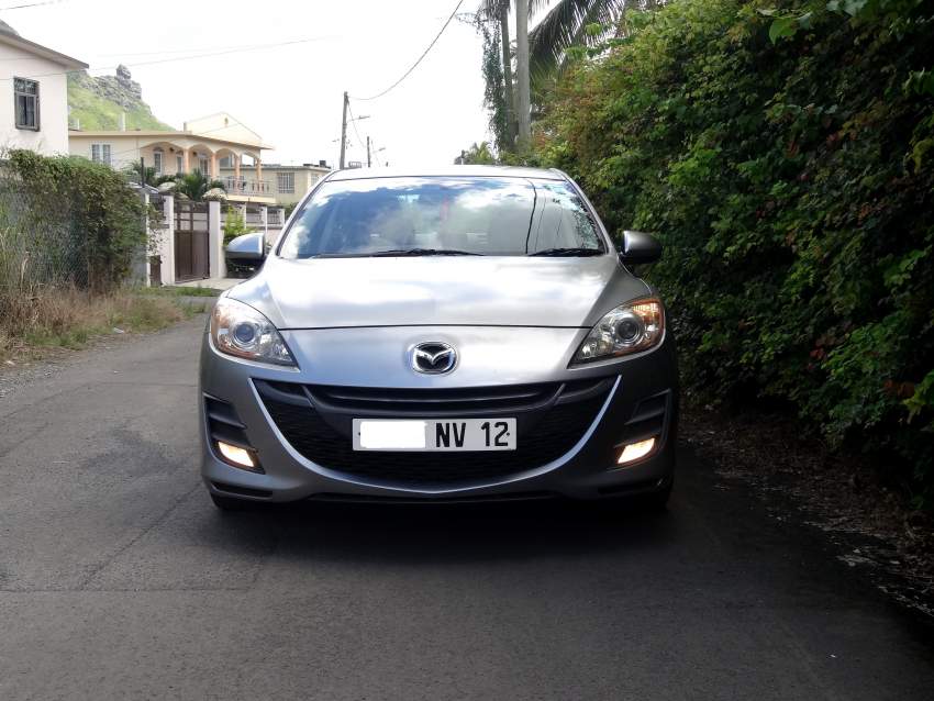 Mazda 3 Japan - 7 - Family Cars  on Aster Vender