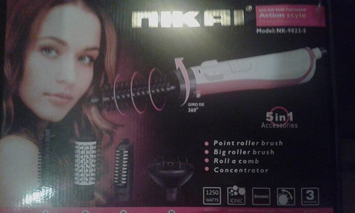 URGENT SALE 5 in 1 hair brush/comb - 0 - Other Hair Care Products  on Aster Vender