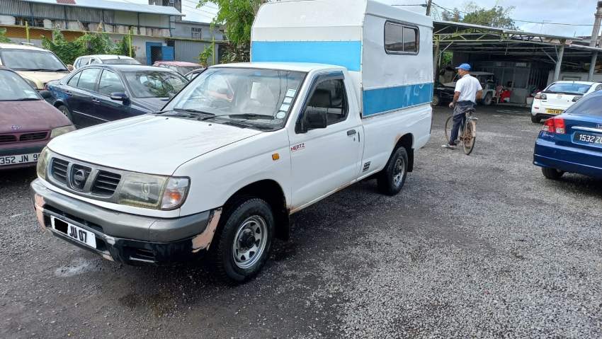 Single Cab Nissan Yr 07 - 1 - Pickup trucks (4x4 & 4x2)  on Aster Vender
