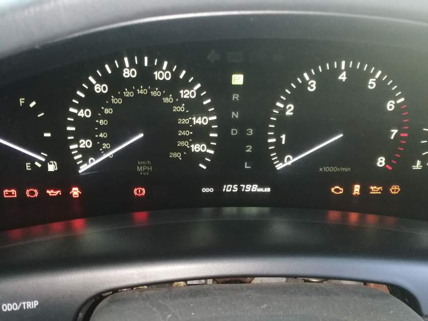 Lexus Ls 400 - 5 - Luxury Cars  on Aster Vender