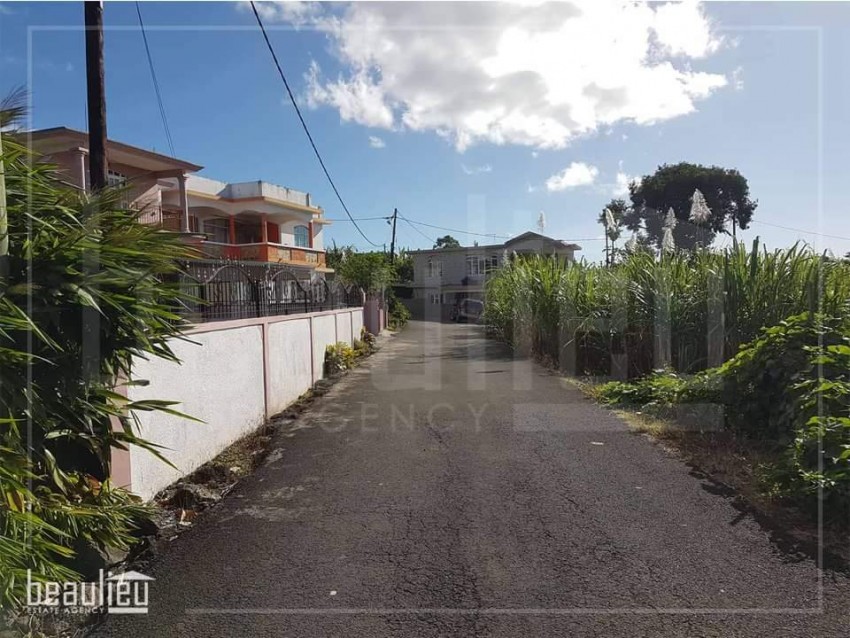 * 14 Perches Residential land, Belvédère,  Lallmatie* - 1 - Land  on Aster Vender