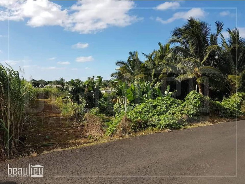 * 14 Perches Residential land, Belvédère,  Lallmatie* - 2 - Land  on Aster Vender