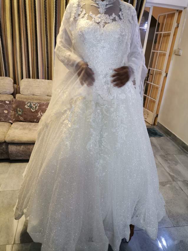 Used bridal dress - 6 - Wedding clothes  on Aster Vender