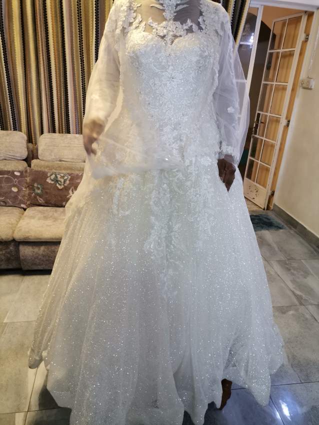 Used bridal dress - 5 - Wedding clothes  on Aster Vender