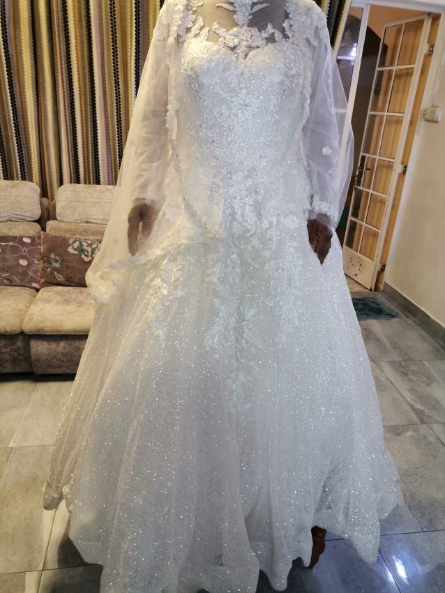 Used bridal dress - 4 - Wedding clothes  on Aster Vender