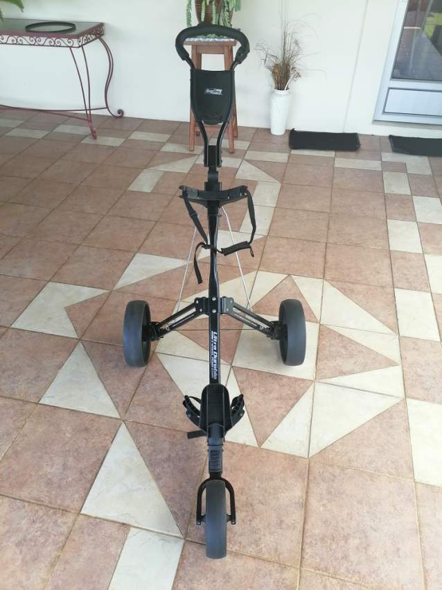 Set of Men's Golf Clubs & Trolley - 5 - Golf equipment  on Aster Vender