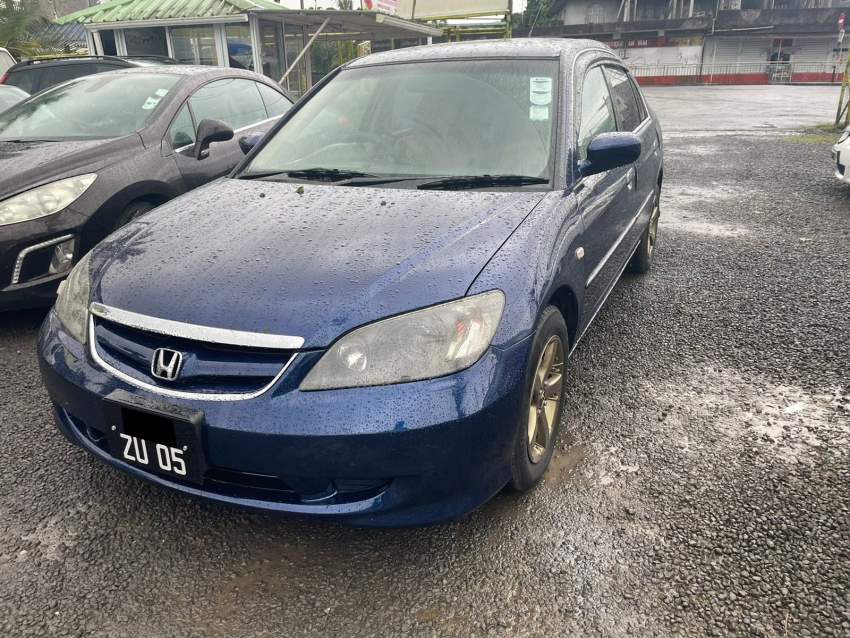 Honda Civic Es8 Year 05  - 3 - Family Cars  on Aster Vender