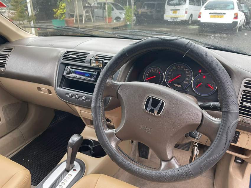 Honda Civic Es8 Year 05  - 2 - Family Cars  on Aster Vender