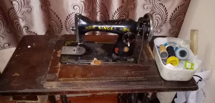 Singer - Sewing Machines at AsterVender
