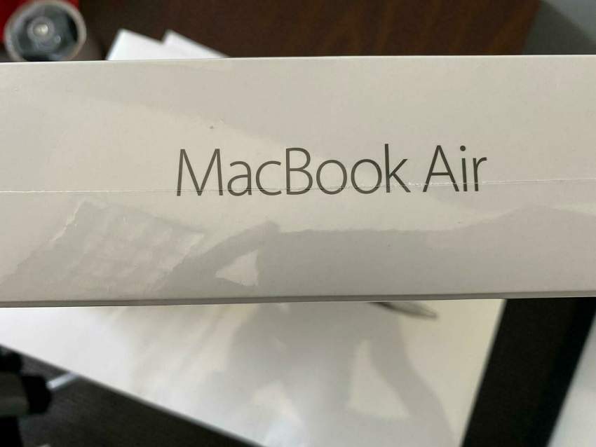  Apple MacBook Air 13.3