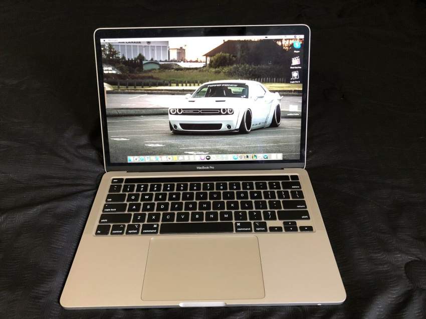  Apple MacBook Air 13.3