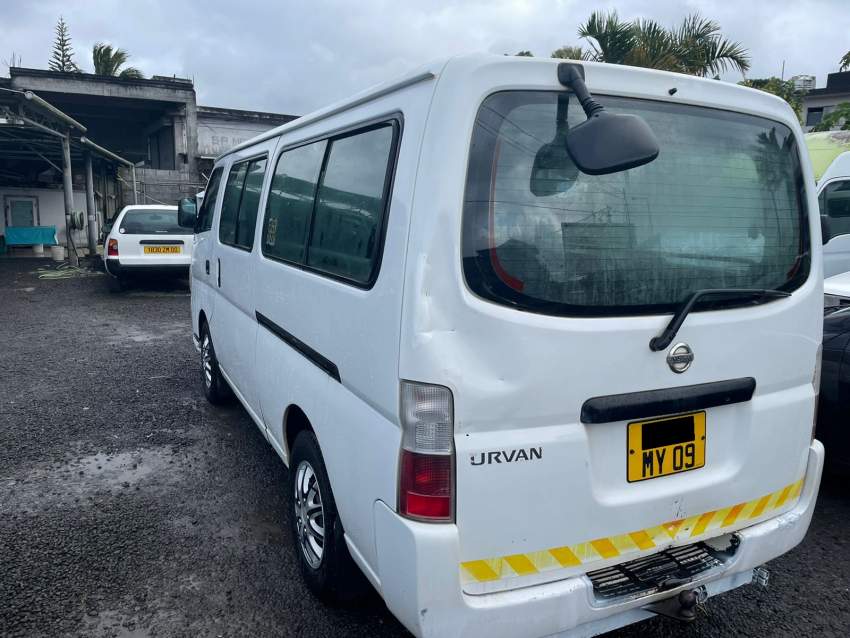 Nissan Urvan Year 09  - 3 - Cargo Van (Delivery Van)  on Aster Vender