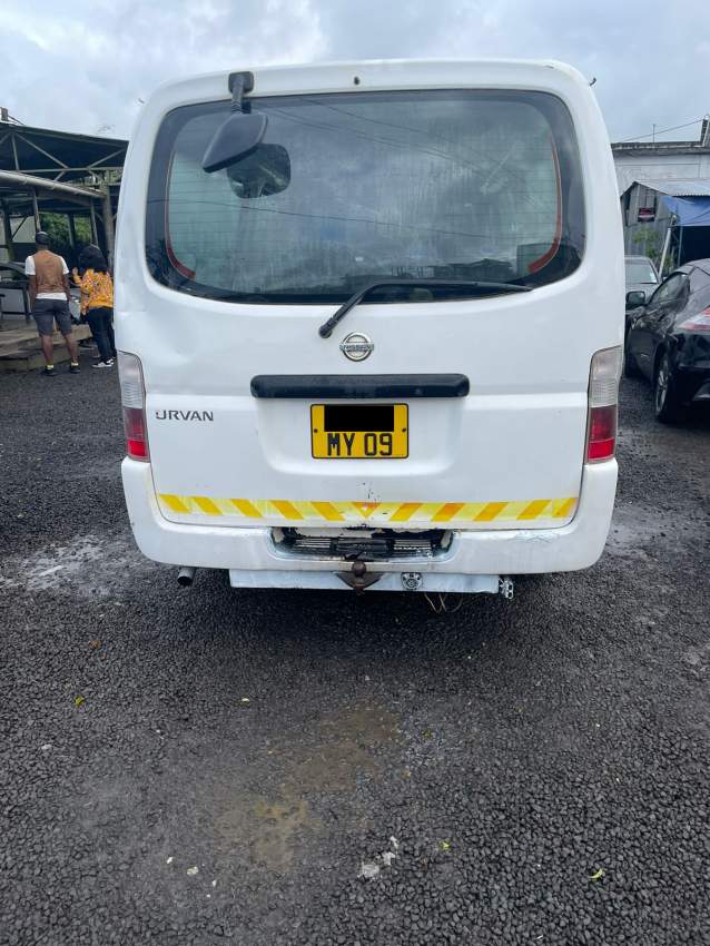 Nissan Urvan Year 09  - 2 - Cargo Van (Delivery Van)  on Aster Vender