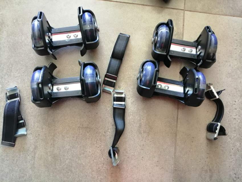 Rollerblading wheels - can be attached to normal shoes - 1 - Roller skating  on Aster Vender