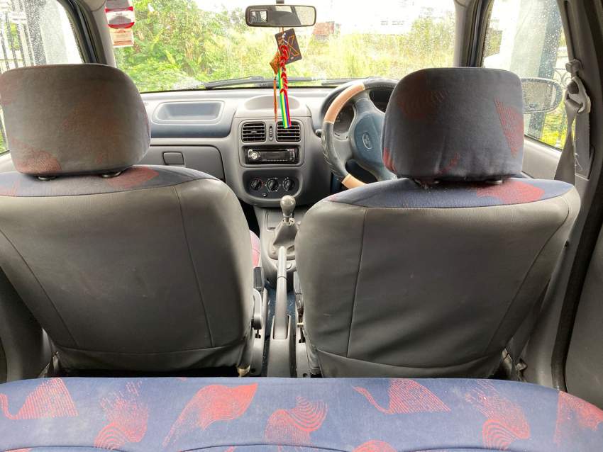 RENAULT CLIO - YEAR 2000 - Call 52536799 - 6 - Compact cars  on Aster Vender