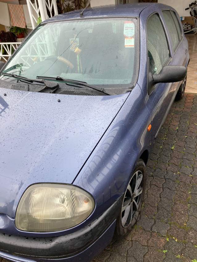 RENAULT CLIO - YEAR 2000 - Call 52536799 - 4 - Compact cars  on Aster Vender
