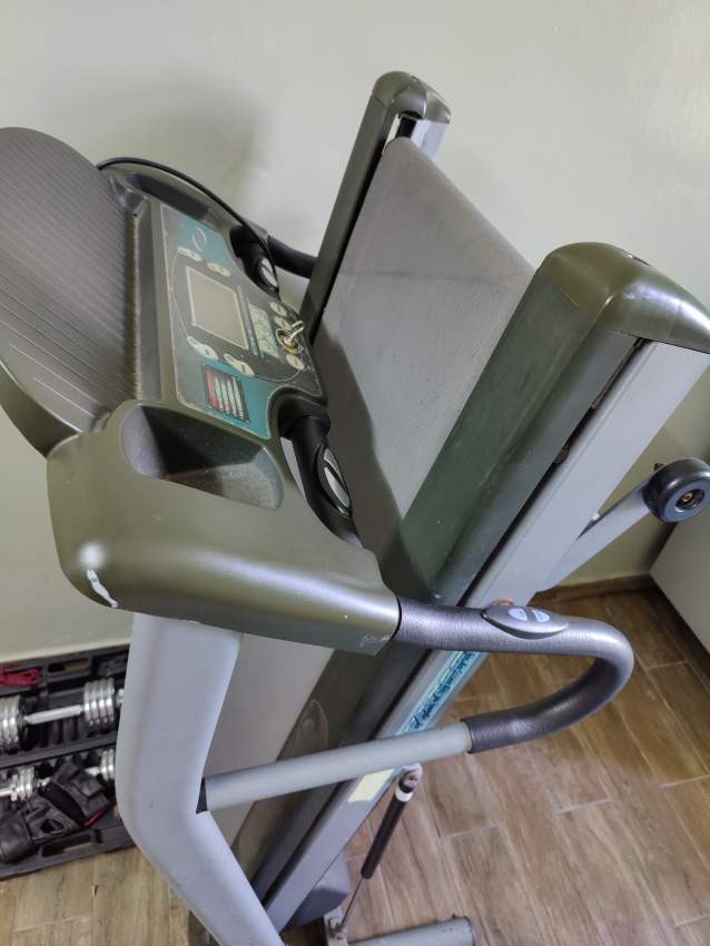 Treadmill motorrised heavy duty - 1 - Fitness & gym equipment  on Aster Vender