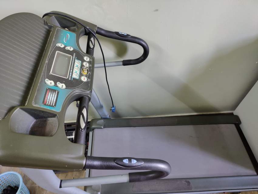 Treadmill motorrised heavy duty - 0 - Fitness & gym equipment  on Aster Vender