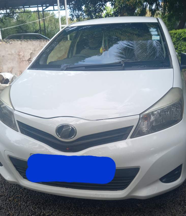 Toyota vitz  - 1 - Family Cars  on Aster Vender