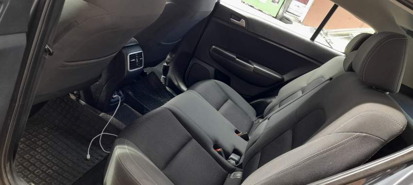 kia sportage 2.0 crdi - 4 - SUV Cars  on Aster Vender