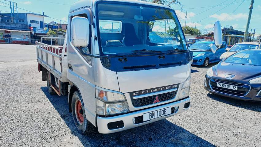 Mitsubishi Canter Year 90   - 4 - Small trucks (Camionette)  on Aster Vender
